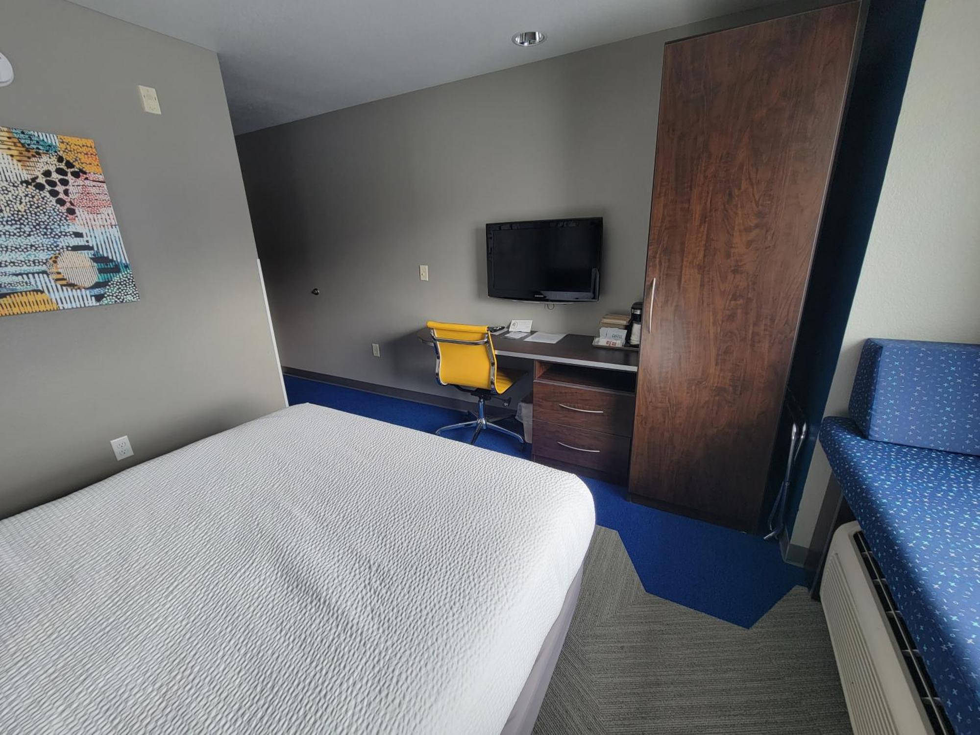 Microtel Inn & Suites By Wyndham Bluffs Council Bluffs Exterior foto